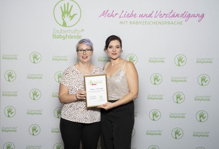 Sabrina Butschell Zauberhafte Babyhaende Kursleitung Babygebaerden Babyzeichen Hollabrunn und Umgebung 768x523
